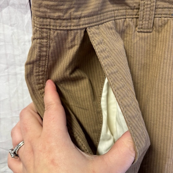 Tommy Hilfiger Men’s Khaki Shorts 34 - Picture 5 of 7